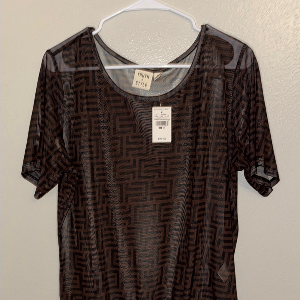 Truth + Style Geometric Top - Picture 4 of 7